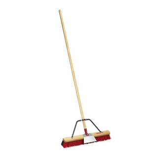 Corona 600mm Yard Broom - 2 bristles