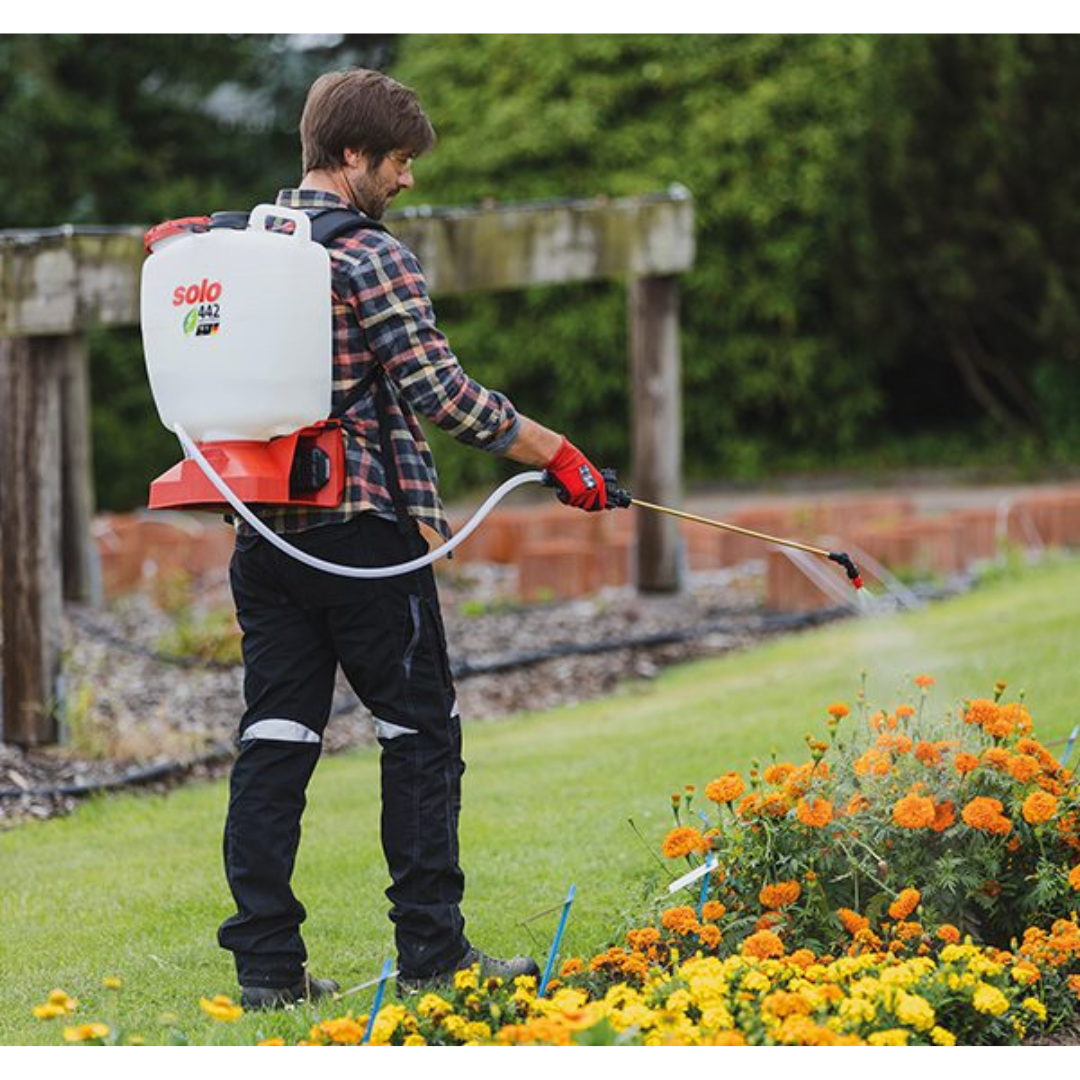 best battery garden sprayer australia Solo 18V Battery Power Backpack Sprayer, 16 litre – StrataGreen