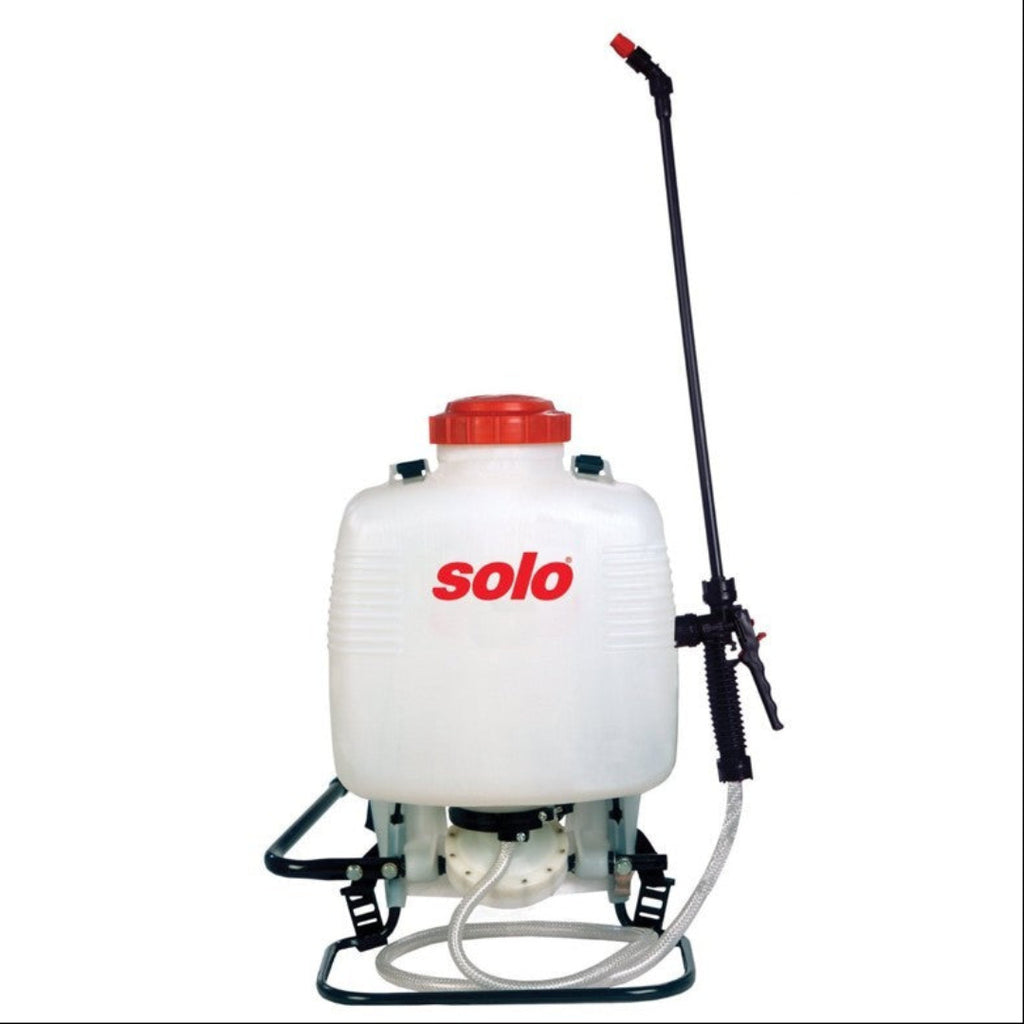 Solo Knapsack Sprayer – StrataGreen