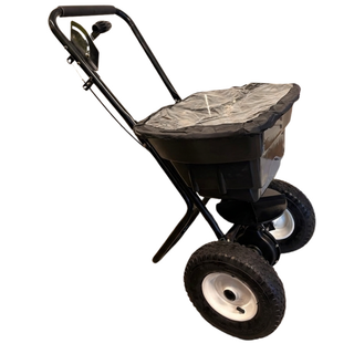 StrataGreen Fertiliser Spreader 36kg